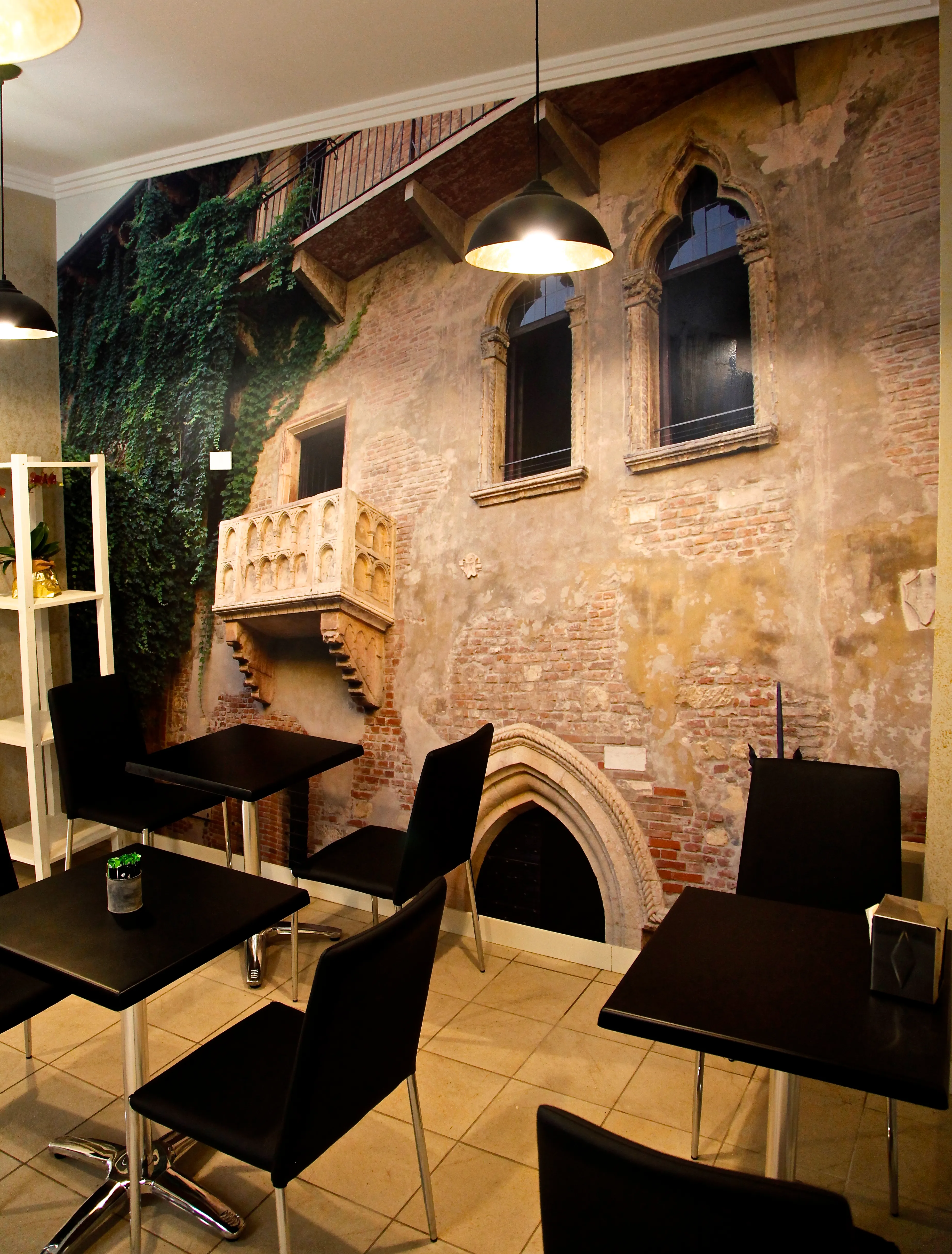 Italian cafe wallpaper mural in Haberfiled